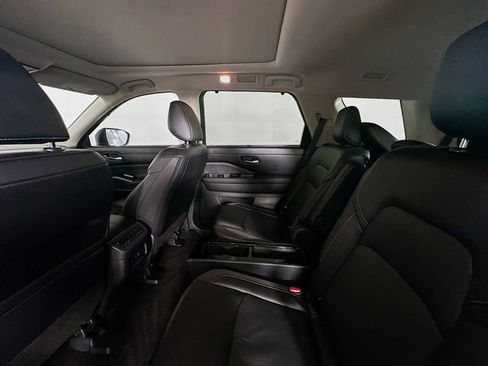 Used 2024 Nissan Pathfinder SL w/ SL Premium Package image 25