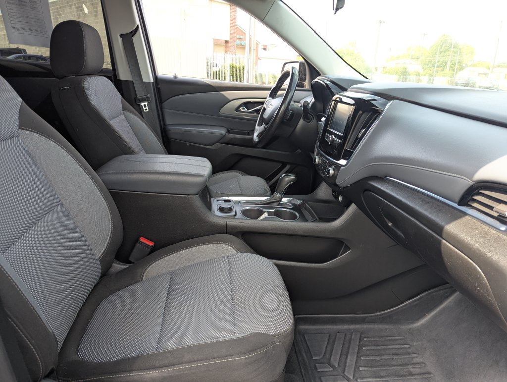 Used 2018 Chevrolet Traverse LT AWD/4WD image 35