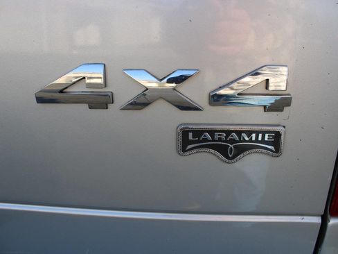 Used 2004 Dodge Ram 3500 Truck SLT w/ Sport Appearance Group image 11