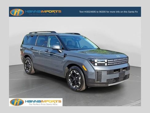 Used 2025 Hyundai Santa Fe SEL AWD/4WD image 1