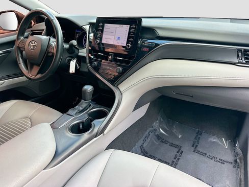 Used 2021 Toyota Camry SE FWD image 22
