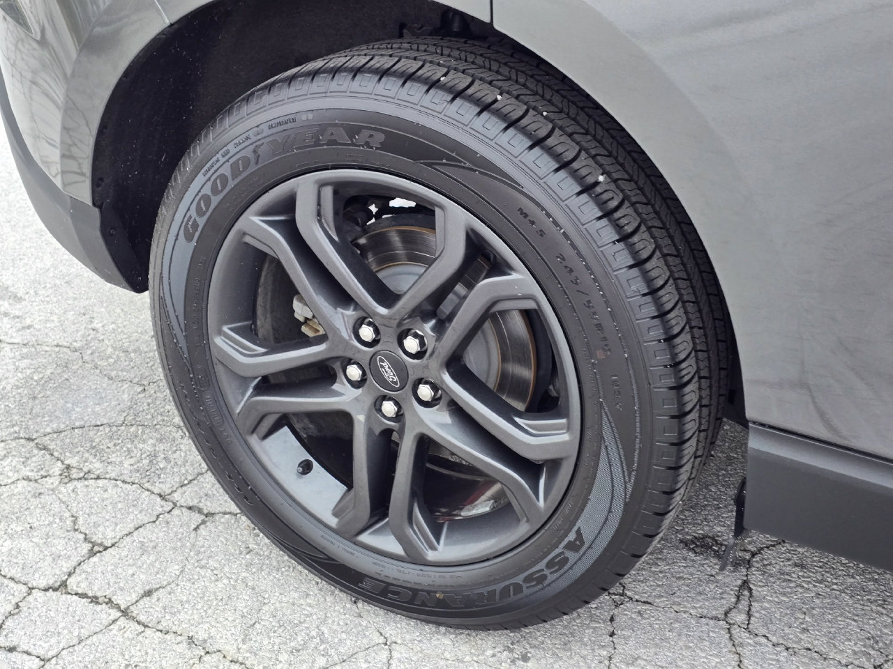 Used 2018 Ford Edge SEL w/ Equipment Group 201A FWD image 7