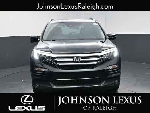 Used 2016 Honda Pilot Touring image 4