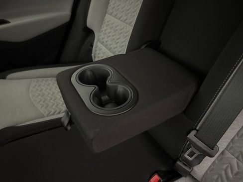 Used 2022 Chevrolet Equinox LT w/ Driver Convenience Package image 37