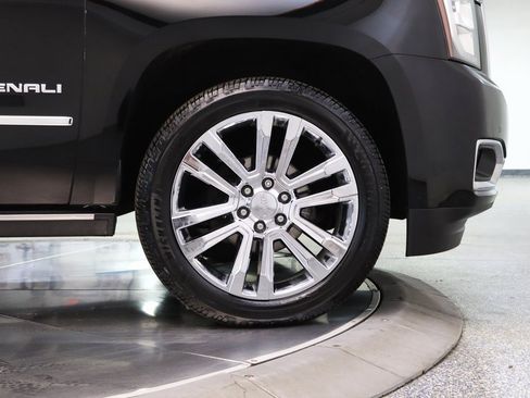 Used 2019 GMC Yukon Denali w/ Denali Ultimate Package image 4