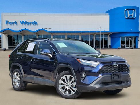 Used 2022 Toyota RAV4 XLE Premium FWD image 1