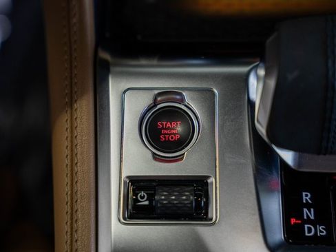 Used 2022 Jaguar F-PACE S image 25