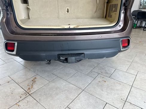 Used 2018 Toyota Highlander Limited image 38