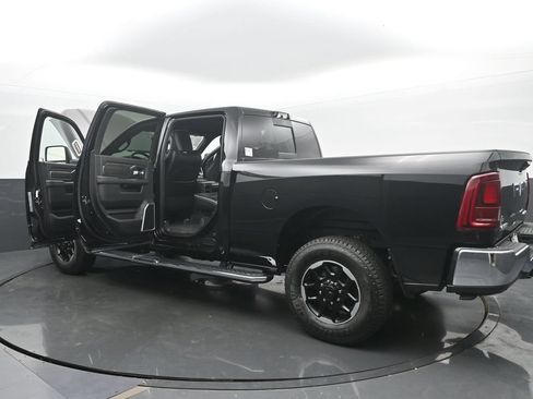 Used 2025 RAM 2500 Laramie AWD/4WD image 73