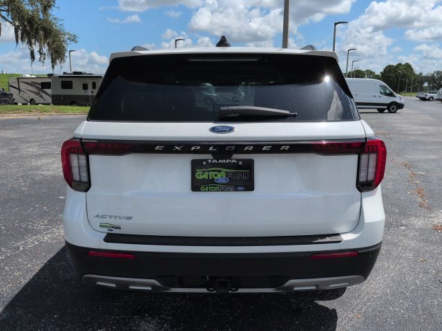 Certified 2026 Ford Explorer Active w/ Active Comfort Package RWD image 6