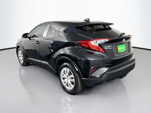 Used 2021 Toyota C-HR LE FWD image 7