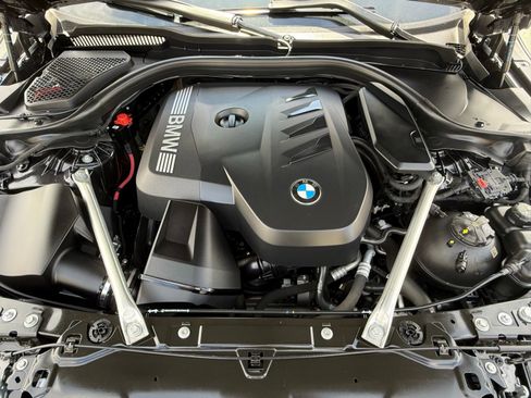 Certified 2024 BMW 530i w/ Premium Package RWD image 31