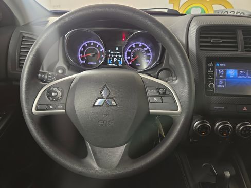 Used 2022 Mitsubishi Outlander Sport ES FWD image 13