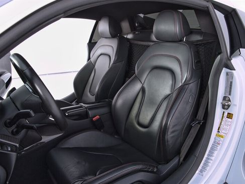 Used 2012 Audi R8 V10 AWD/4WD image 16