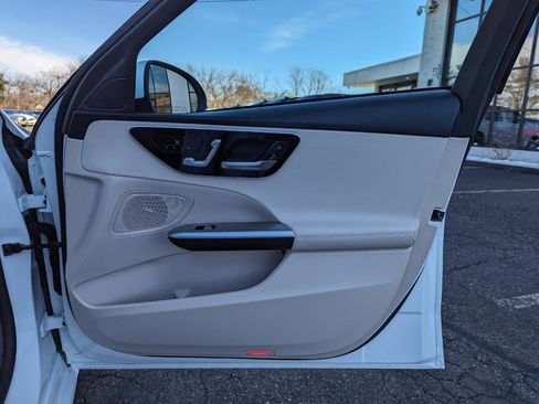 Used 2024 Mercedes-Benz C 300 4MATIC Sedan image 30