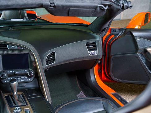 Used 2019 Chevrolet Corvette ZR1 RWD image 13