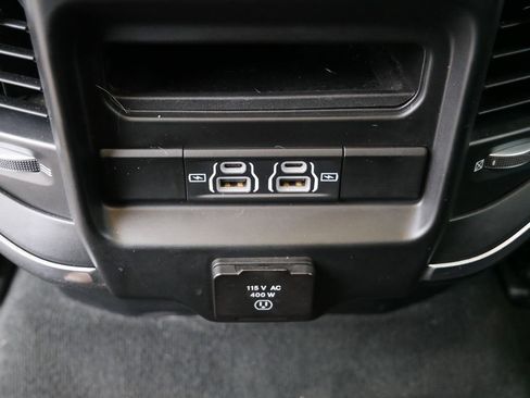 Used 2022 RAM 1500 Laramie image 32