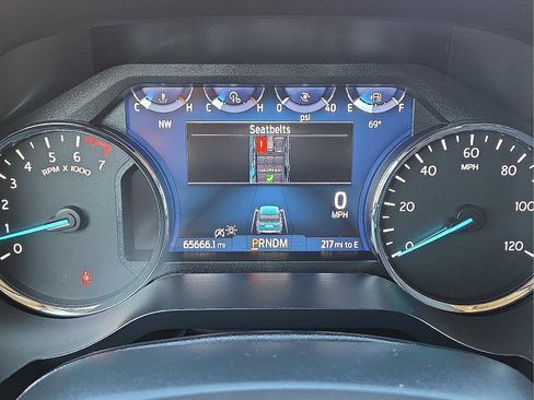 Certified 2024 Ford Expedition XLT image 23