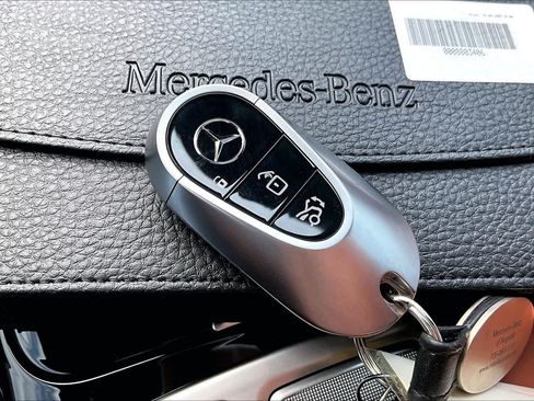 Used 2024 Mercedes-Benz S 580 4MATIC Sedan image 15