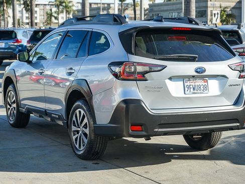 Certified 2023 Subaru Outback Premium image 7