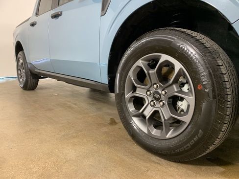 Used 2023 Ford Maverick XLT image 6