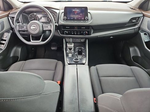 Used 2023 Nissan Rogue S image 17