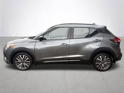 Certified 2023 Nissan Kicks SR image 12