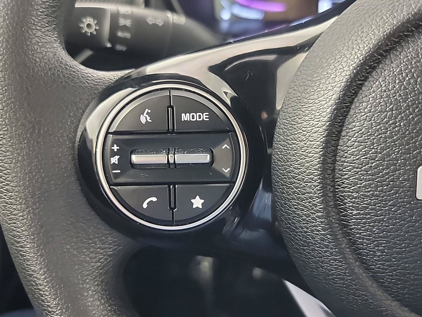 Certified 2024 Kia Soul S FWD image 26