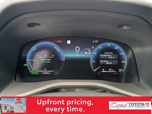 Used 2025 Toyota Camry XSE FWD image 13
