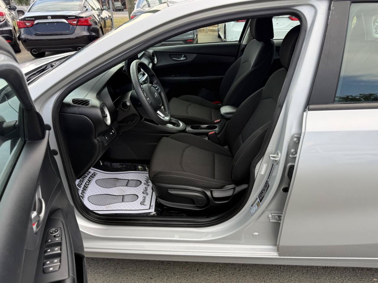 Used 2021 Kia Forte LXS FWD image 9