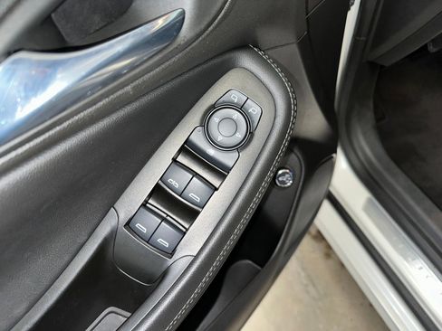 Certified 2022 Buick Encore GX Select w/ Sport Touring Package image 8