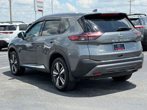 Used 2023 Nissan Rogue SL w/ SL Premium Package FWD image 7