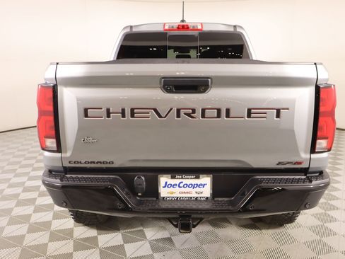 Used 2023 Chevrolet Colorado ZR2 w/ ZR2 Convenience Package III image 22
