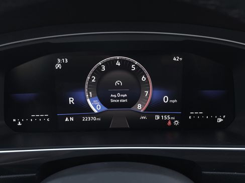 Used 2024 Volkswagen Tiguan Wolfsburg Edition image 22