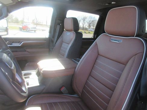 New 2026 GMC Sierra 2500 Denali Ultimate image 14