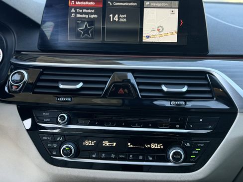 Used 2017 BMW 540i xDrive image 25