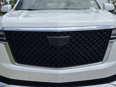 Certified 2024 Cadillac Escalade Premium Luxury AWD/4WD image 8