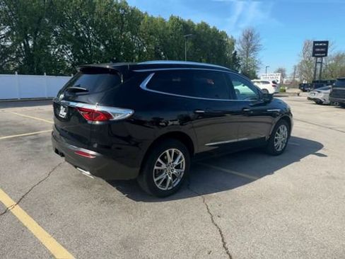 Used 2024 Buick Enclave Essence w/ Experience Buick Package AWD/4WD image 8