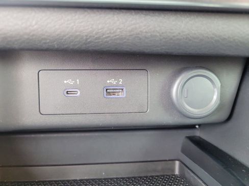 Used 2023 Nissan Rogue SV image 21