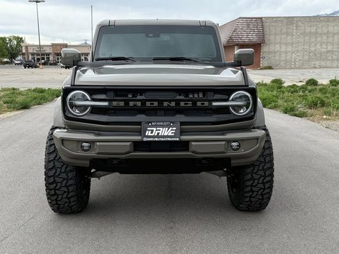 Used 2025 Ford Bronco Outer Banks AWD/4WD image 7