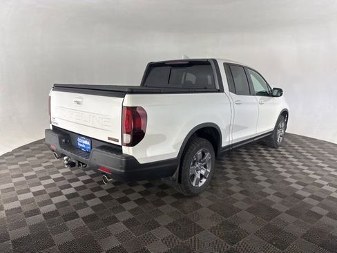 Certified 2025 Honda Ridgeline TrailSport image 11