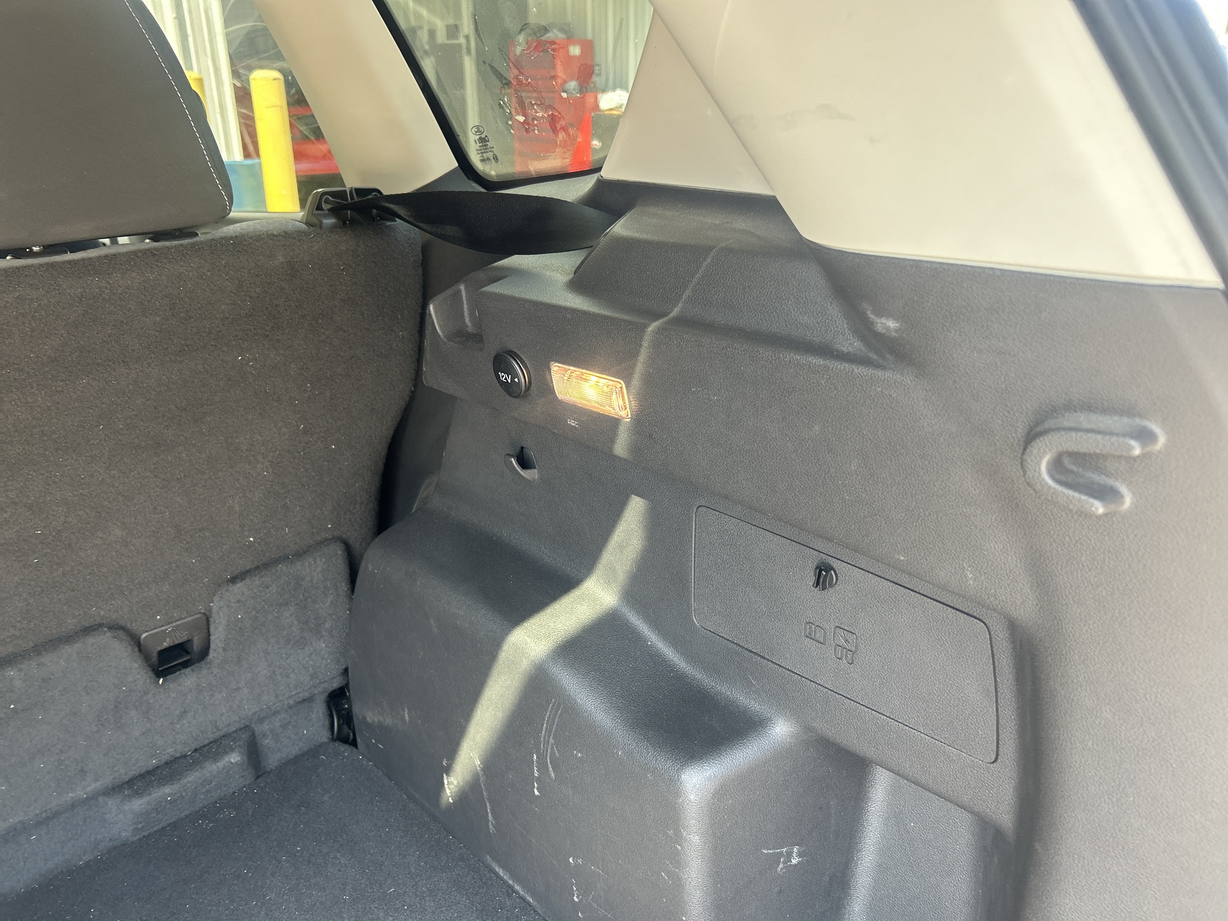 Used 2018 Ford Escape SE FWD image 40