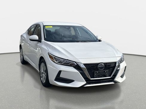 Used 2022 Nissan Sentra S image 3
