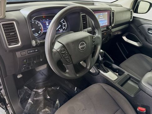 Used 2023 Nissan Frontier SV w/ Technology Package RWD image 23