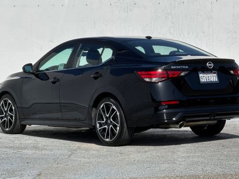 Used 2024 Nissan Sentra SR w/ SR Premium Package FWD image 5