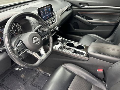 Certified 2023 Nissan Altima 2.5 SR image 10