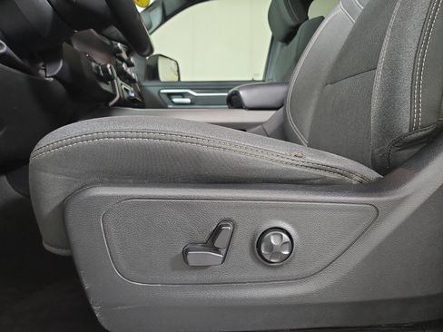 Certified 2019 RAM 1500 Big Horn AWD/4WD image 32