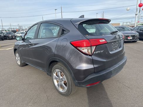 Used 2019 Honda HR-V LX image 5