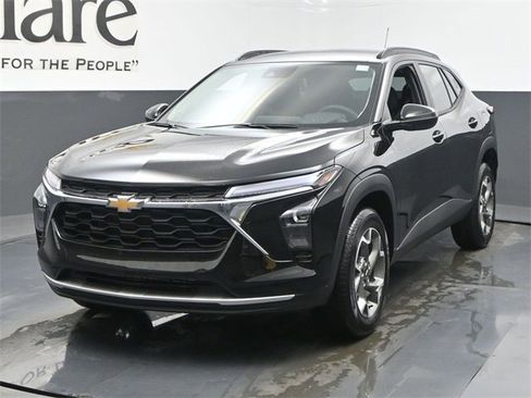 New 2026 Chevrolet Trax LT image 7