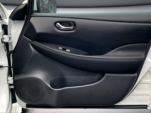 Used 2024 Nissan Leaf SV Plus image 26